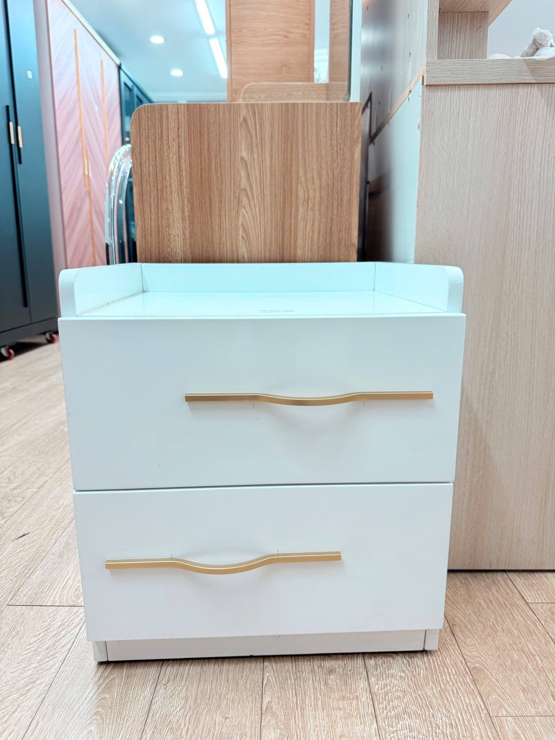 Tủ đầu giường trắng HT-01